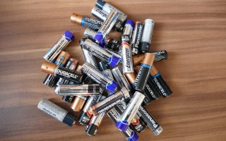 电池的种类和用途_电池的种类与用途
