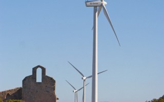 风力发电机转一圈发多少电_一台风力发电机转一圈发多少电
