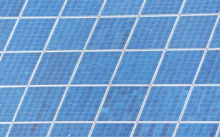 一平米太阳能发电效率_太阳能一平方米发电