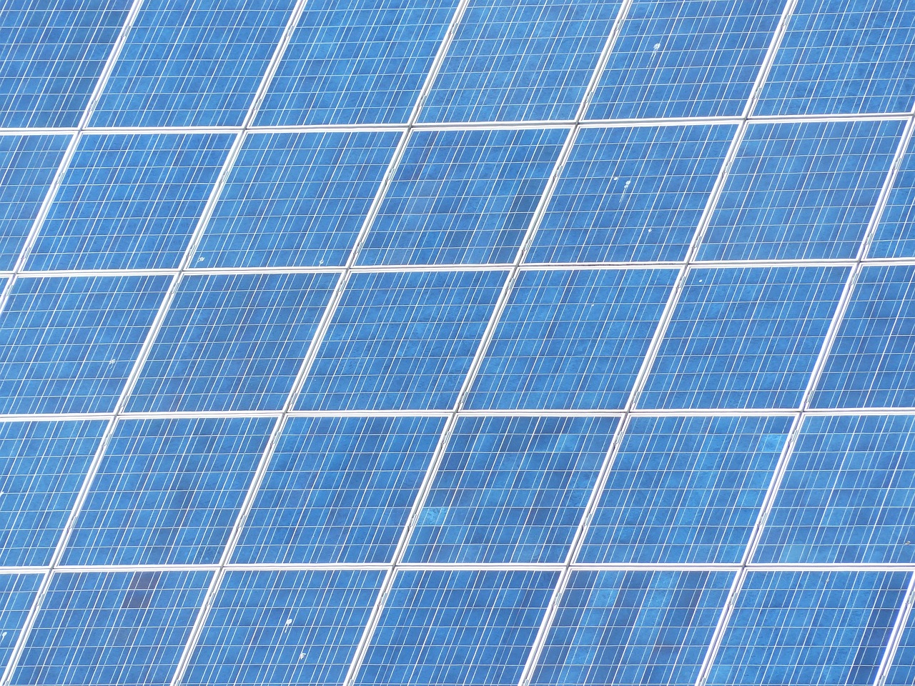 太阳能板可以直接给电瓶充电吗_太阳能板可以直接给电池充电吗-第1张图片-创互客网